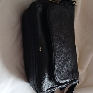 Women's black leather Fossil shoulder handbag